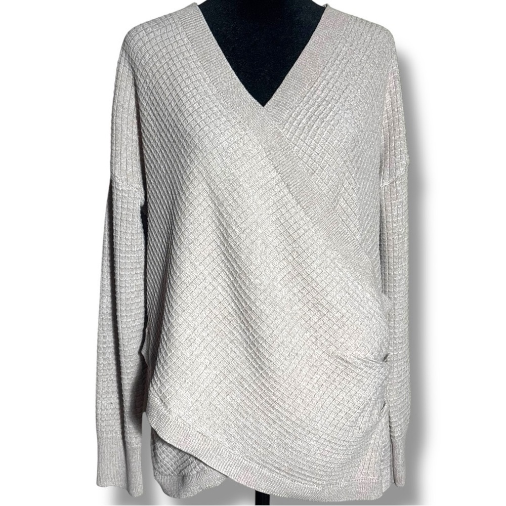 Unbranded Chic Cozy Cream V-Neck Wrap Front Long Sleeve Knit Size Large Sweater - Picture 3 of 16